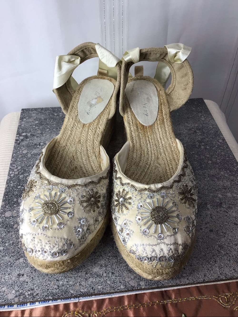 Old Navy Cream Embellished Espadrille Wedge Sandals with Ribbon Ankle Ties Sz.9 - Picture 4 of 12